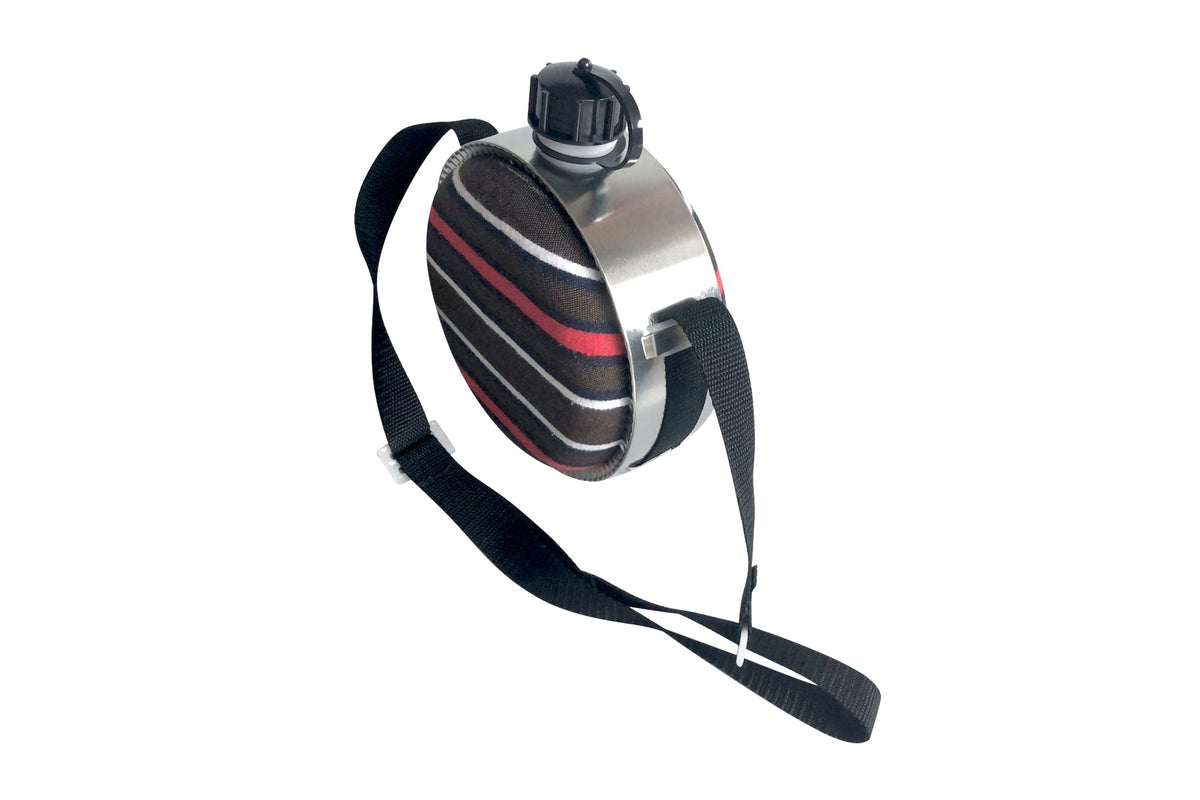 Wildtrak 2-Quart Water Canteen Strew Top with Adjustable Shoulder Strap - view 8