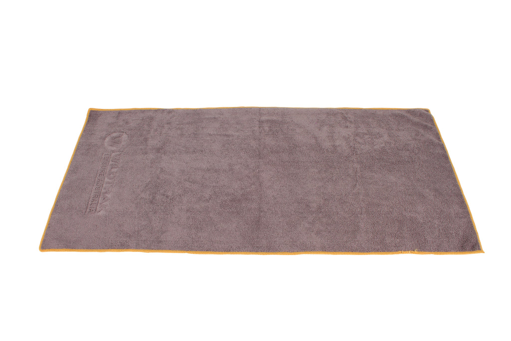 Small Quick Dry Extra Soft Camp Towel in Bag 90x42cm - view 3