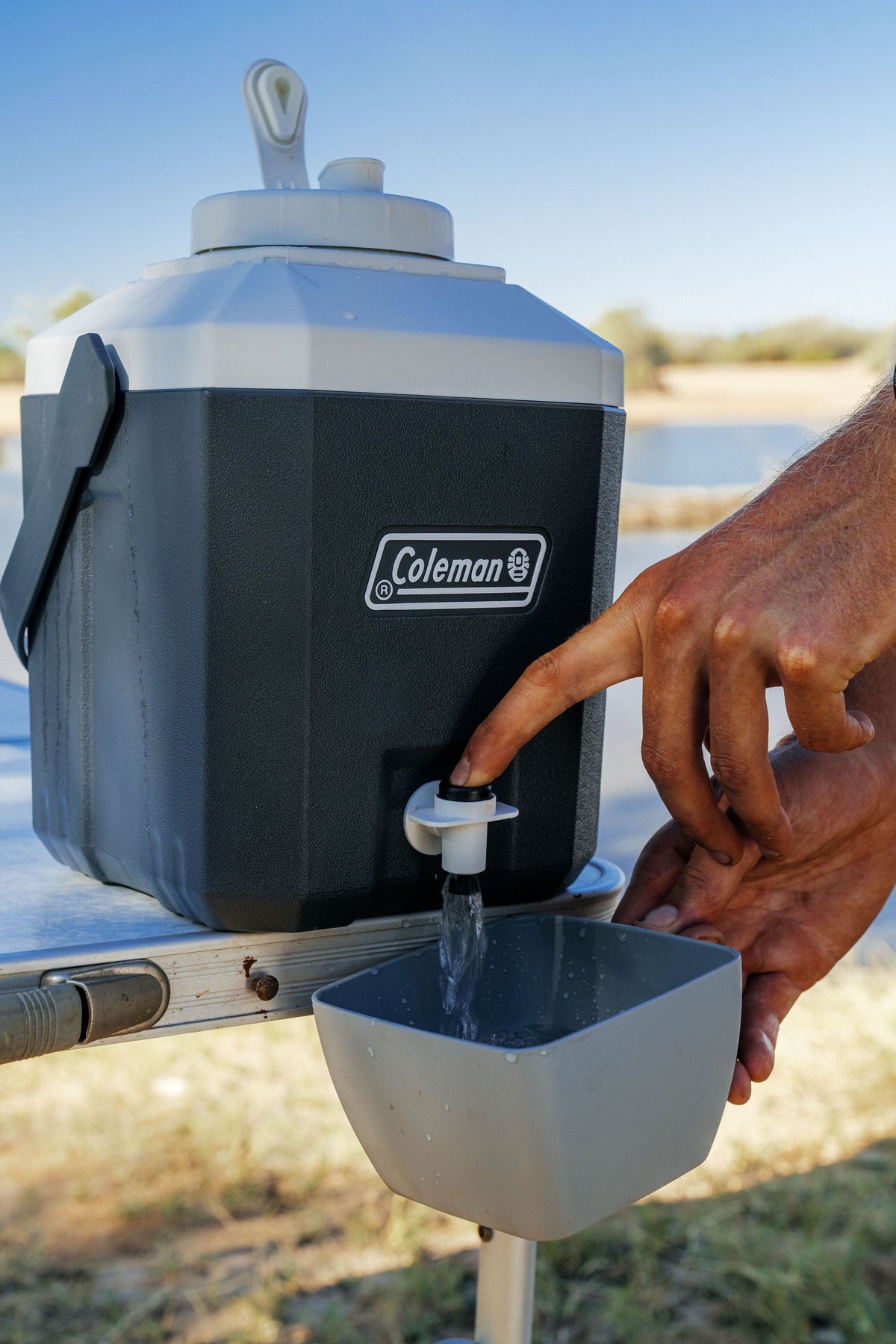 Coleman Extreme Cooler Jug with Carry Handle & Drinking Cup Cap 2.7L - view 19