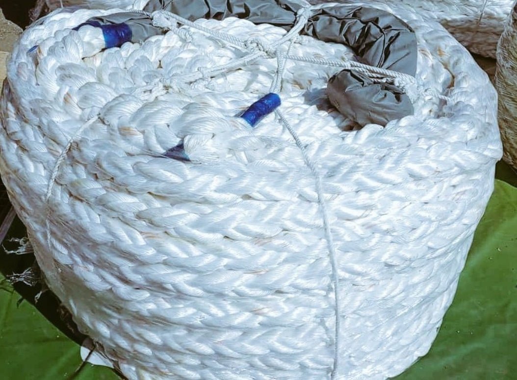 ROPE SUPERFLEX/SUPER DAN POLYESTER FIBRE 12 STRAND WHITE 38MM X 220M
